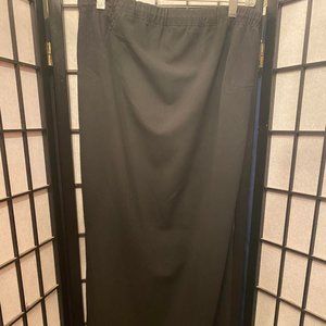 EUC mE Black Long Maternity Skirt Size Small